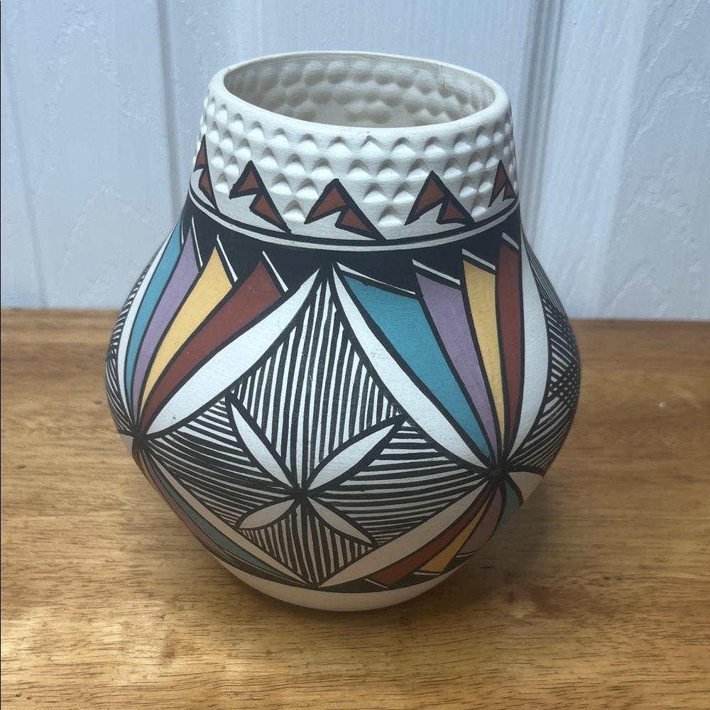 Acoma Pueblo Fine Line Pottery Signed